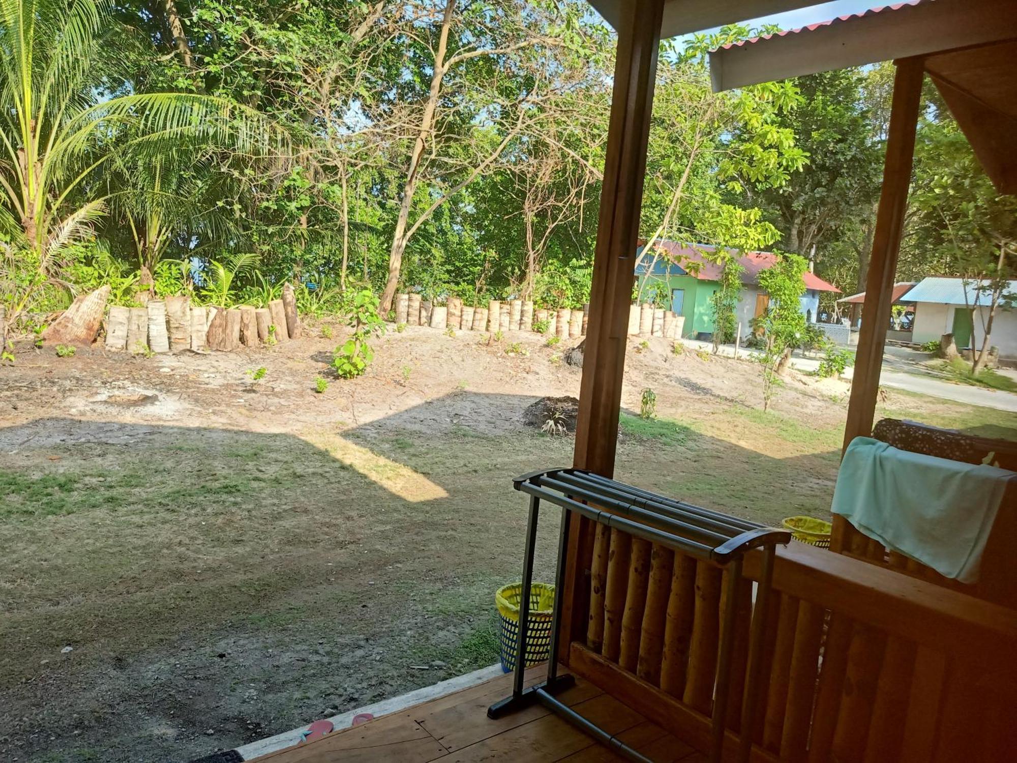 Renata Cottages Ohoililir Luaran gambar