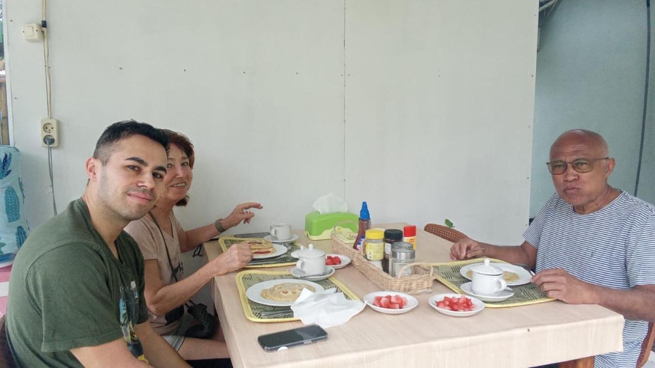 Renata Cottages Ohoililir Luaran gambar