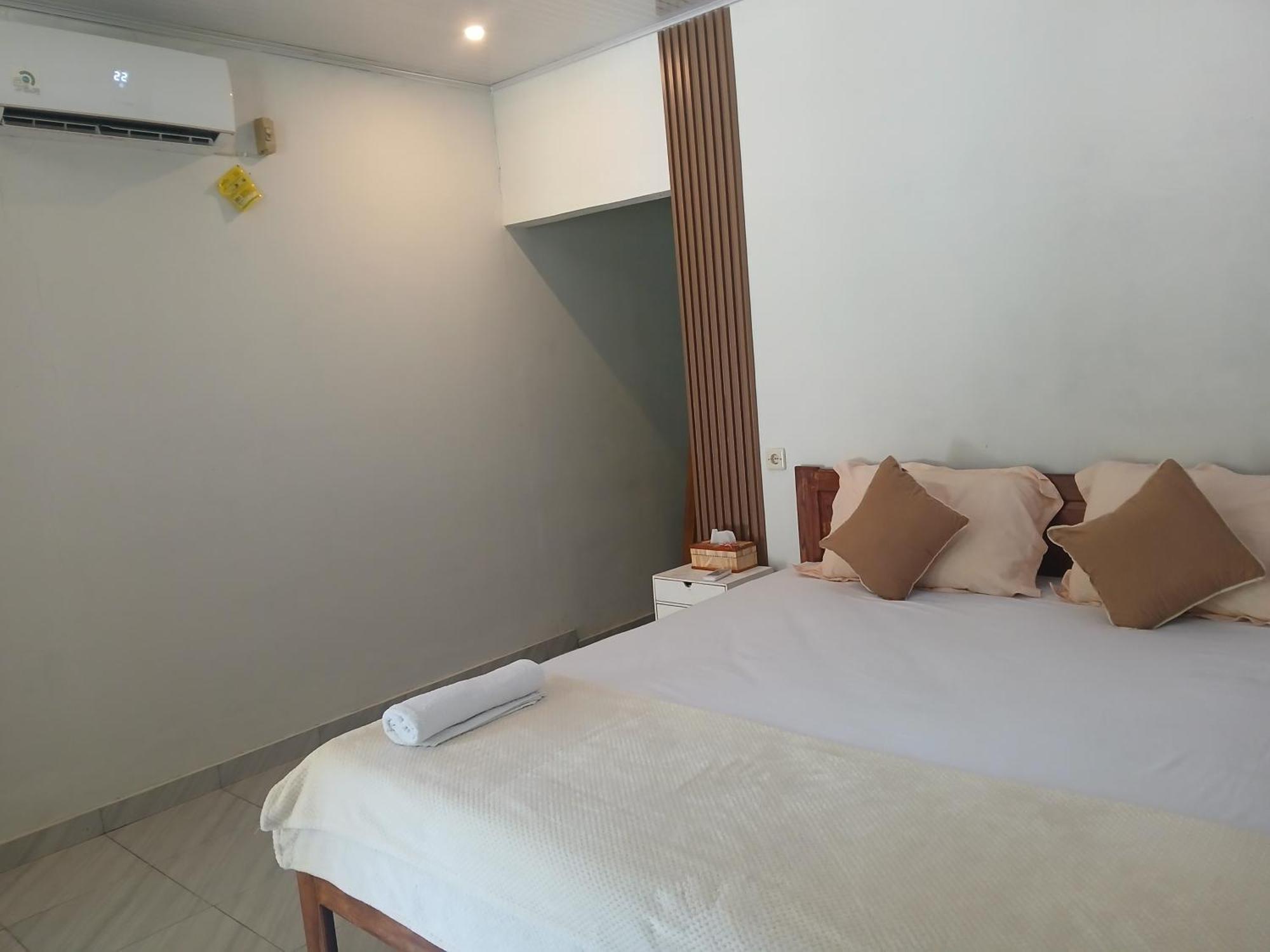 Renata Cottages Ohoililir Bilik gambar