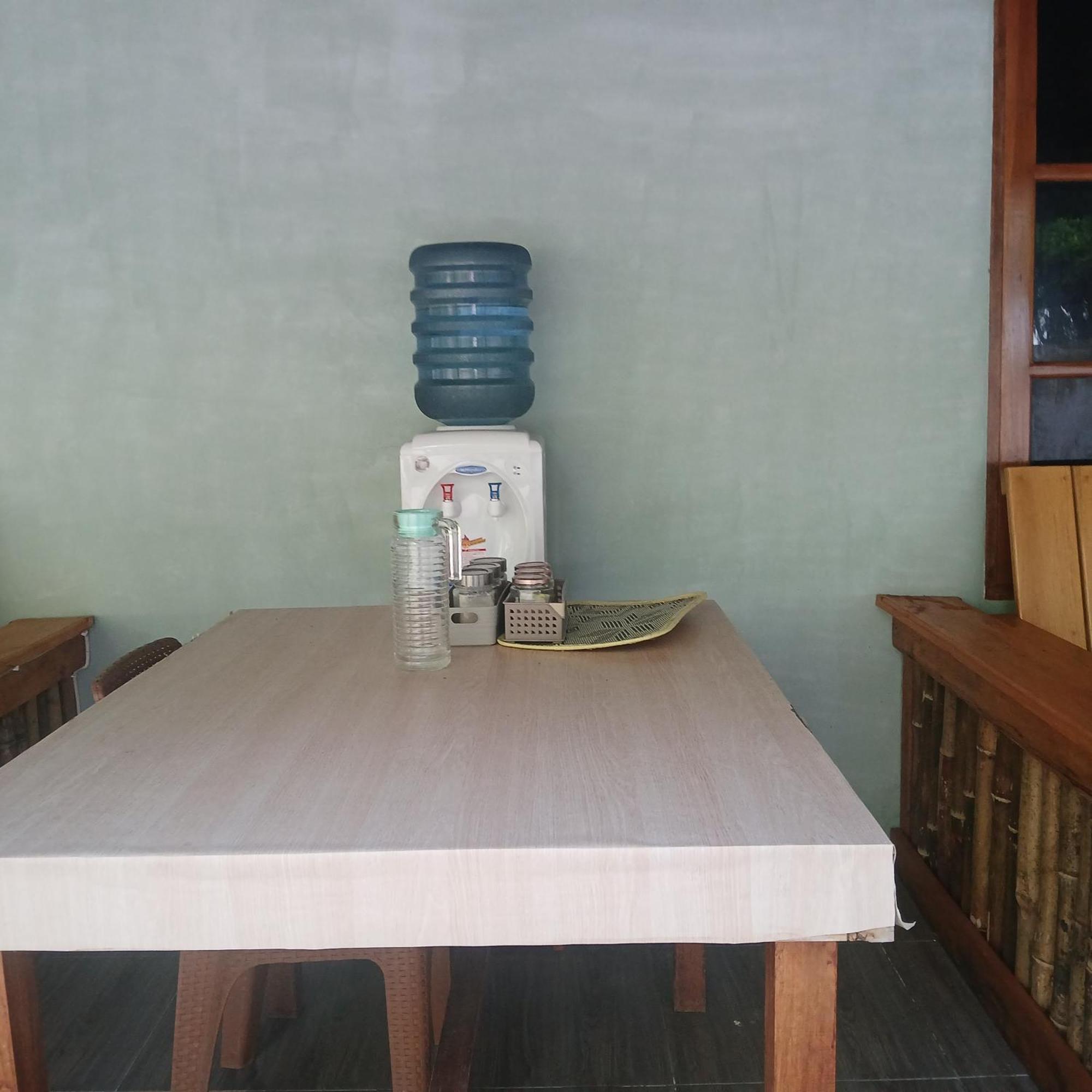 Renata Cottages Ohoililir Bilik gambar